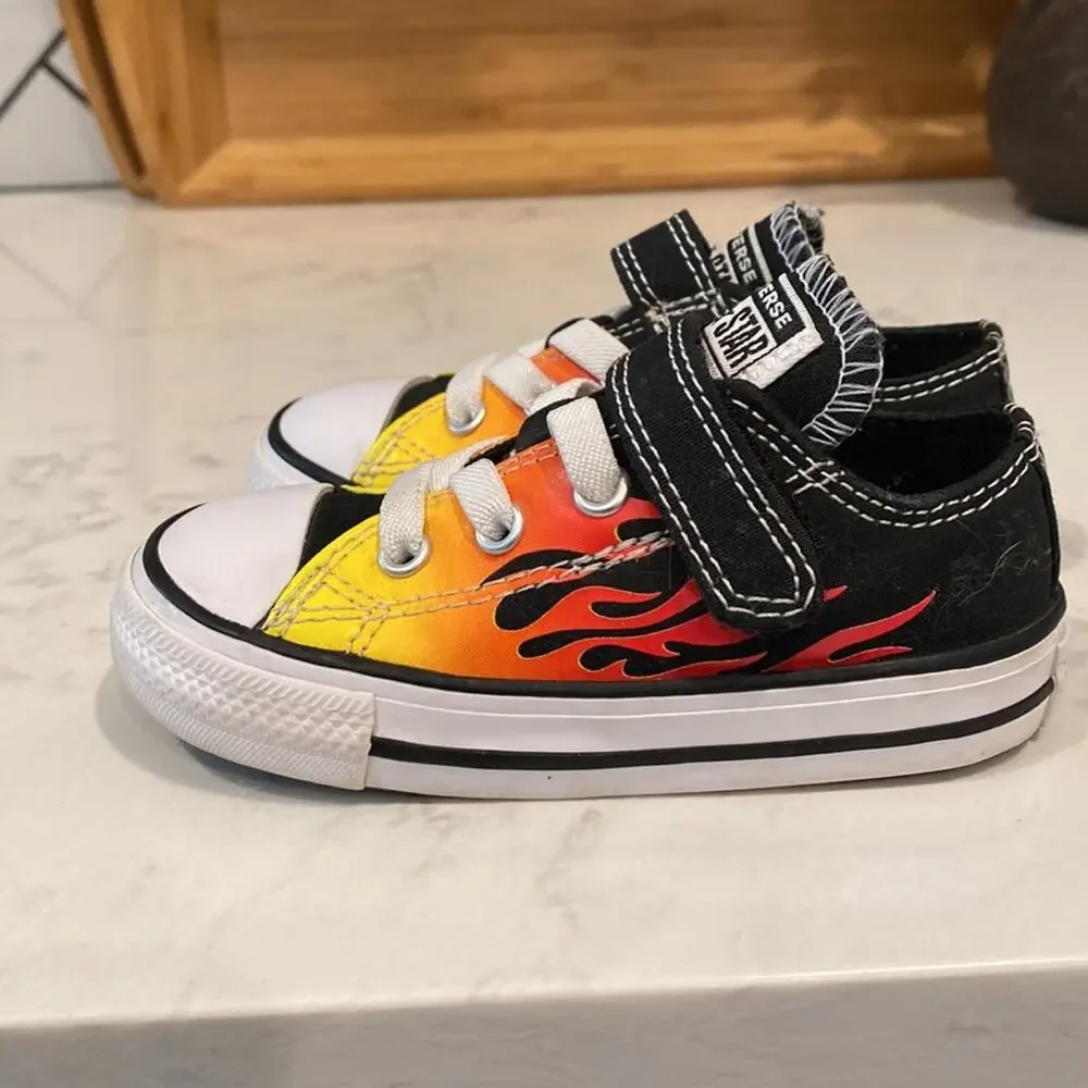 Converse Archive Flame Chuck Unisex Infant Shoe flames size 6